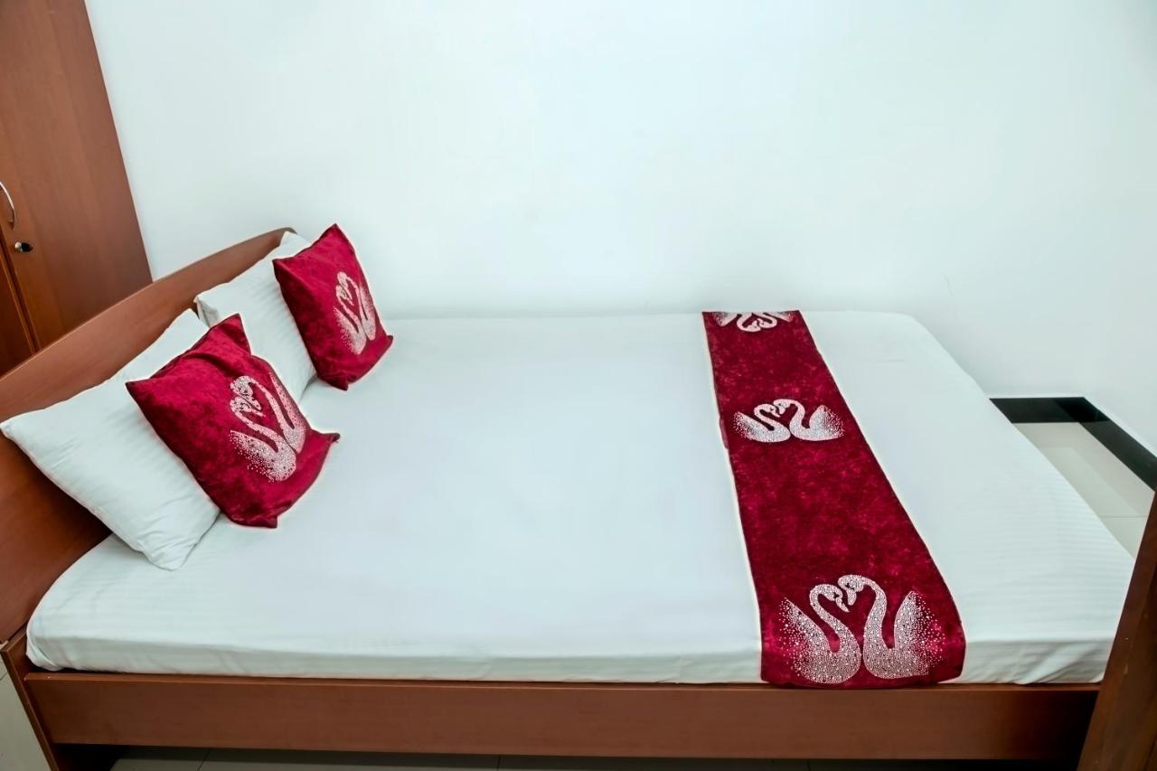 Golden Star Guest House Джафна Экстерьер фото