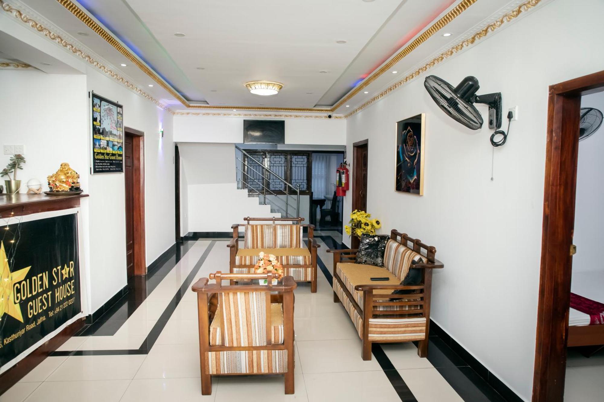 Golden Star Guest House Джафна Экстерьер фото